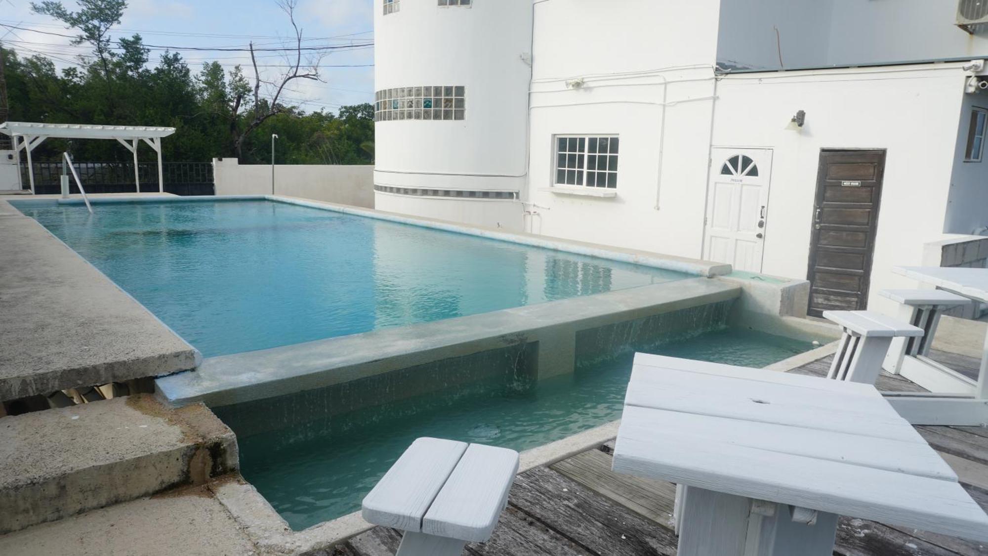 See Belize Poolside Sea View Economy Room With Infinity Pool & Overwater Deck Белиз-Сити Экстерьер фото