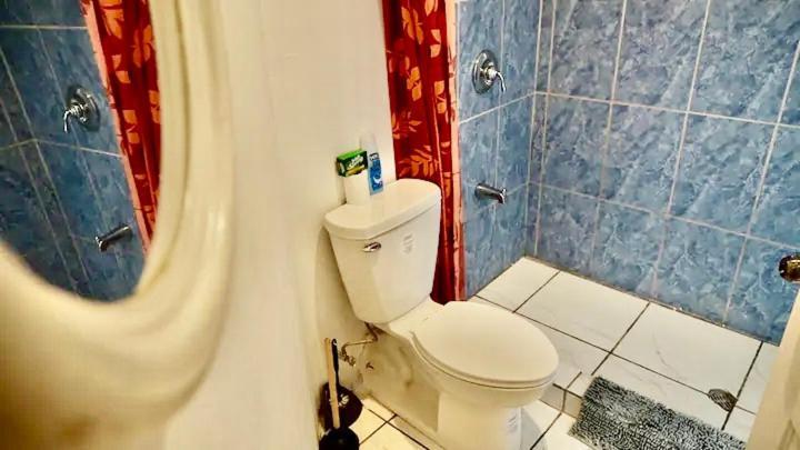 See Belize Poolside Sea View Economy Room With Infinity Pool & Overwater Deck Белиз-Сити Экстерьер фото